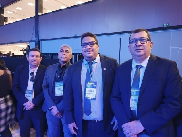 8556AB06-4026-4276-9C07-355426C151C0