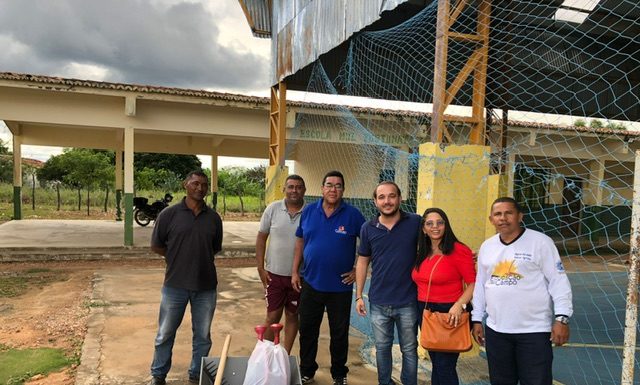 Cabrobó: Vereador João Pedro Novaes acompanha entrega de materiais para construção de horta orgânica no Riacho Fundo