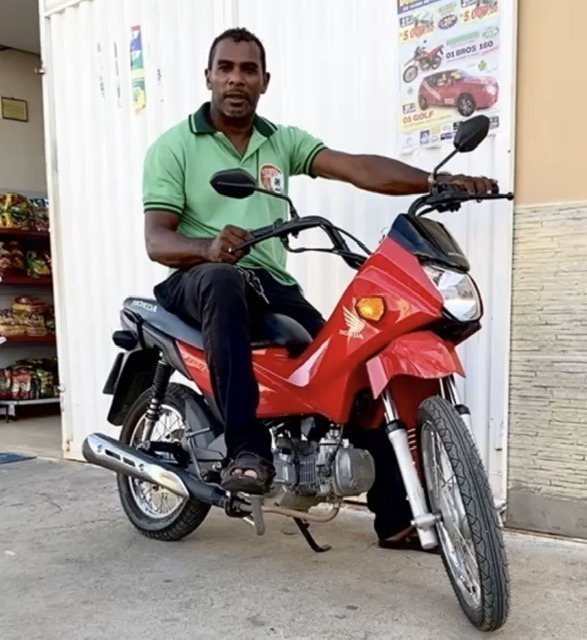 D721055E-F3FB-4547-8DDC-0BAE9150B549