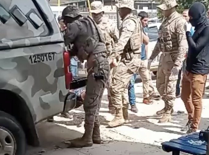 DF031BF5-2F8B-48B3-9C09-4C0518A3995A