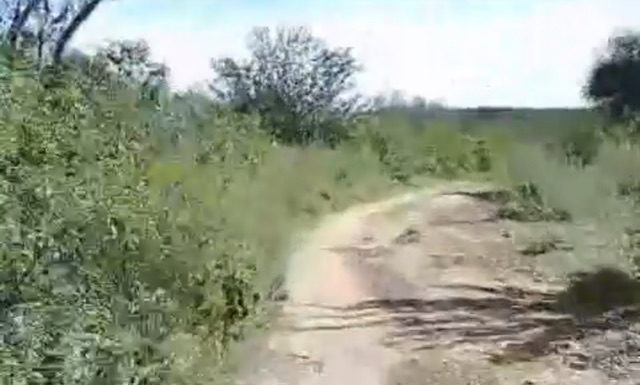 Curaçá: motociclista reclama de situação da estrada da fazenda Salto de Pedra