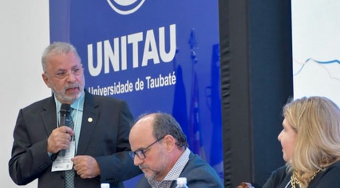 Evento em Taubaté debate agenda do ensino superior no Brasil e Antônio Habib cobra políticas públicas para as autarquias municipais