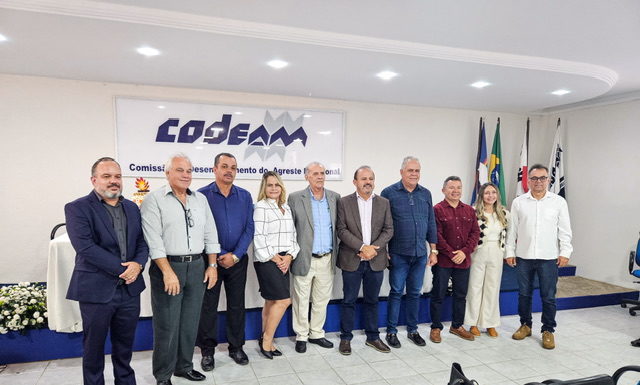 Governo do Estado alinha ações com demandas das prefeituras que integram a Codeam