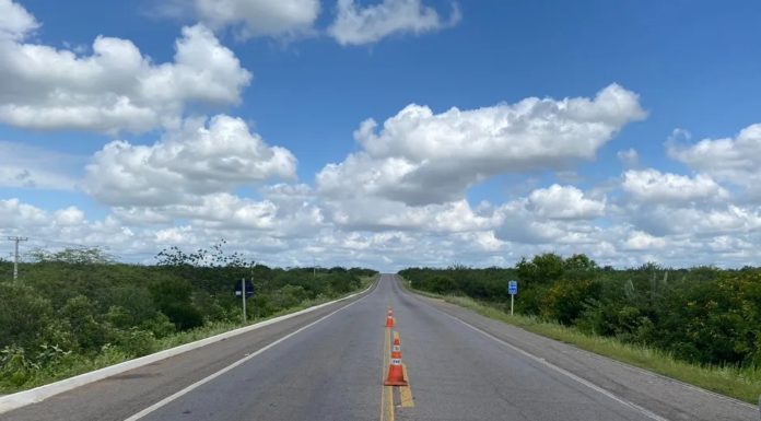 Motoristas de vans estão preocupados com assaltos no período junino na BR-428