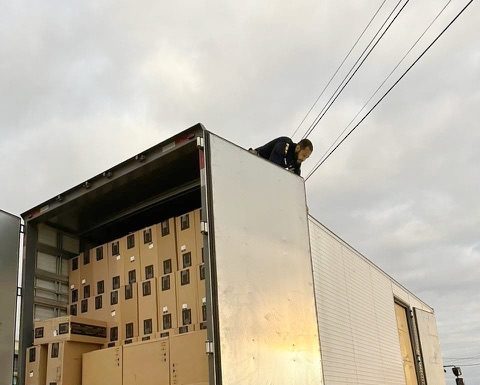 Carga de cigarro avaliada em R$1,6 milhão com irregularidade fiscal é retida em Abaré