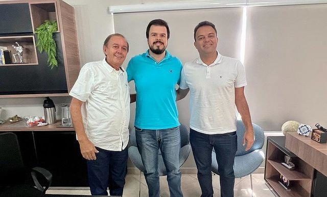 Rodrigo Cecílio tem encontro com o deputado federal Fernando Filho