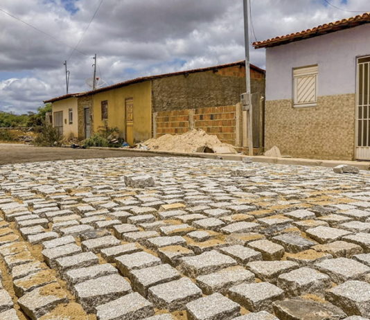 Transformação em Parnamirim: rua Maria Alice Cabral recebe pavimentação