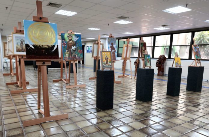 99067494-7957-415e-bc18-9c9ed06c9459