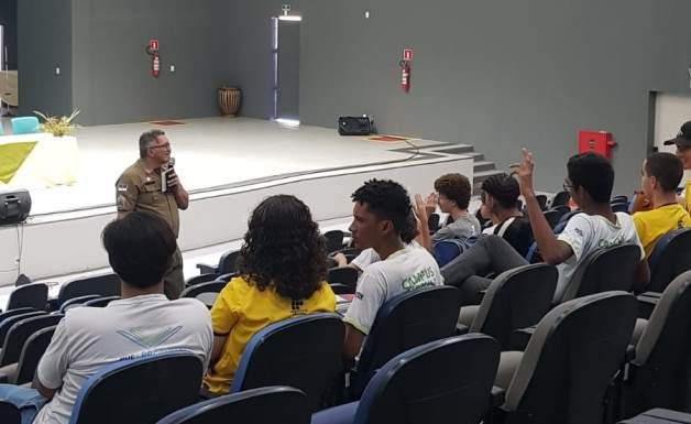 Policial Militar do 5º BPM ministrou Palestra no IF SERTÃO – Campus Petrolina