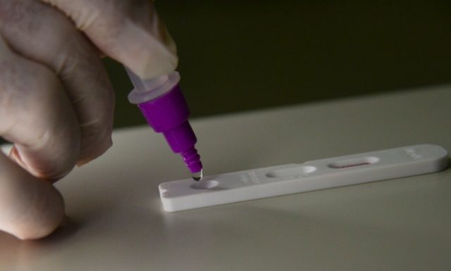 Casos semanais de Covid-19 em Pernambuco recuam pela 1ª vez desde o fim de outubro