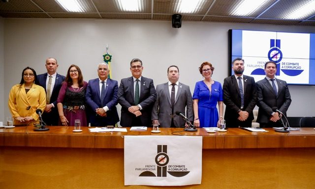 Frente Parlamentar Mista de Combate à Corrupção convoca reunião de emergência