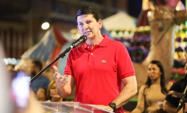 Simão Durando lança Natal Luz e amplia decoração para bairros descentralizados