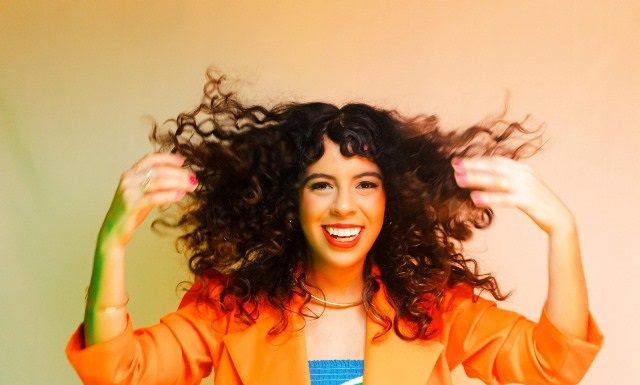 Andrezza Santos estreia espetáculo ‘Baianár’ com temporada gratuita em Juazeiro (BA)