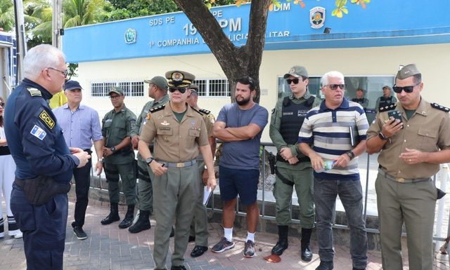 SDS realiza vistoria na orla de Boa Viagem com vistas ao Réveillon 2024 do Recife