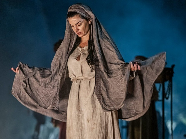 8eb49b02-24d5-457c-9a9a-bcfdfec47606