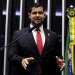 Deputado Alexandre Leite reage a tentativa de roubo e mata suspeito em SP