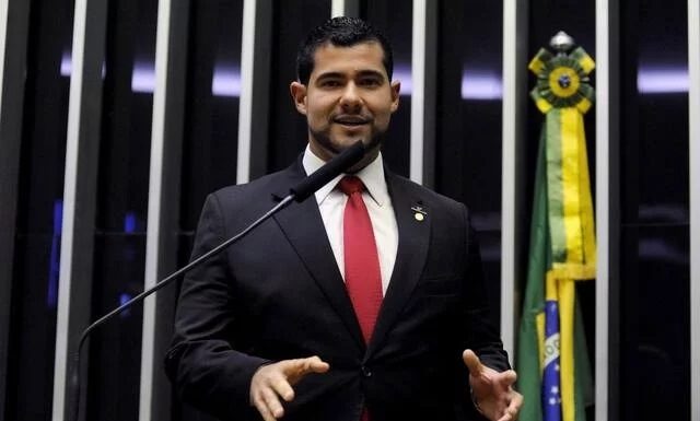 Deputado Alexandre Leite reage a tentativa de roubo e mata suspeito em SP