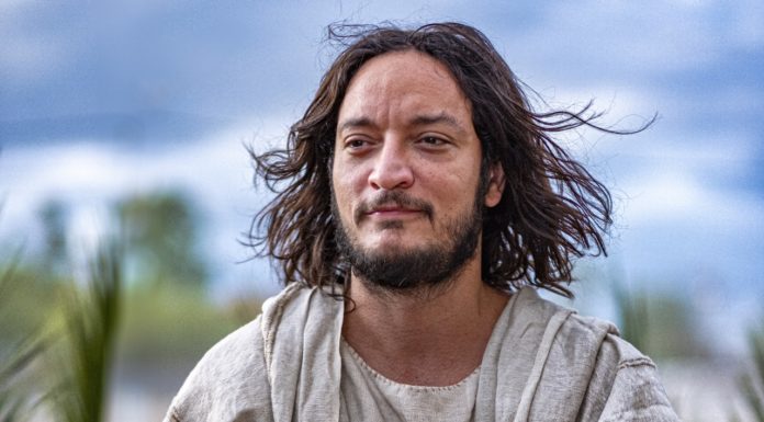 Interpretar Jesus será uma fonte de transformação, afirma o ator Allan Souza Lima