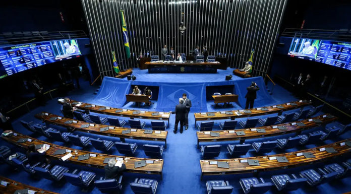 Presidente do Senado diz que vai conversar com Haddad antes de definir futuro de MP que reonera folha de pagamento