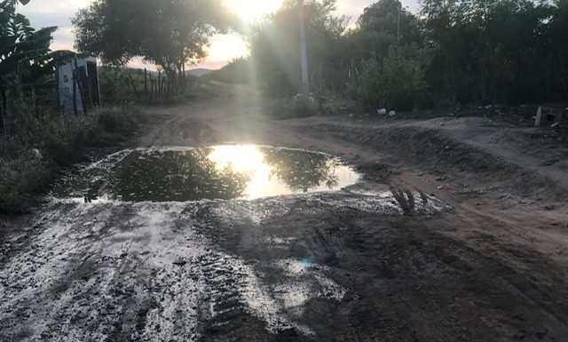 Morador da Ag-9 no Projeto Zé Preá faz relato cobrando ações e respostas por parte da Administração Municipal acerca das estradas rurais