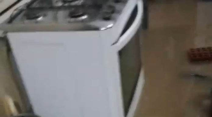 Petrolina: Família entra em desespero ao ver estrago causado pela chuva