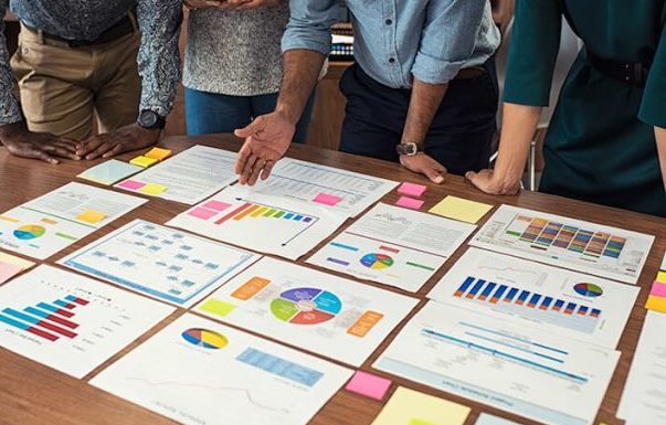 Táticas Inovadoras para o Gerenciamento de Times Globais