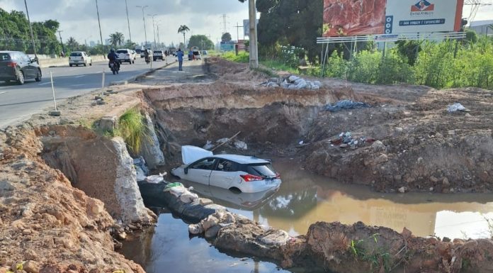 Duas irmãs da cantora Cristina Amaral morrem em acidente de carro na BR-232