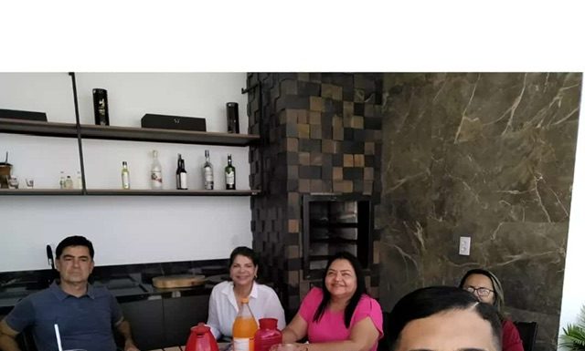 Alex Senna se reúne com oposição em Trindade para tratar da política local