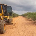 Prefeitura de Santa Maria da Boa Vista promove recuperação de estradas vicinais da área ribeirinha