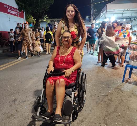 Dona Carmelúcia Fantasiada (1)